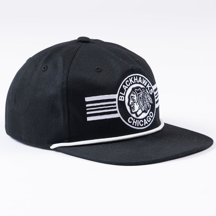 Mitchell &amp; Ness Chicago Blackhawks Black &amp; White Stripe Rope Snapback