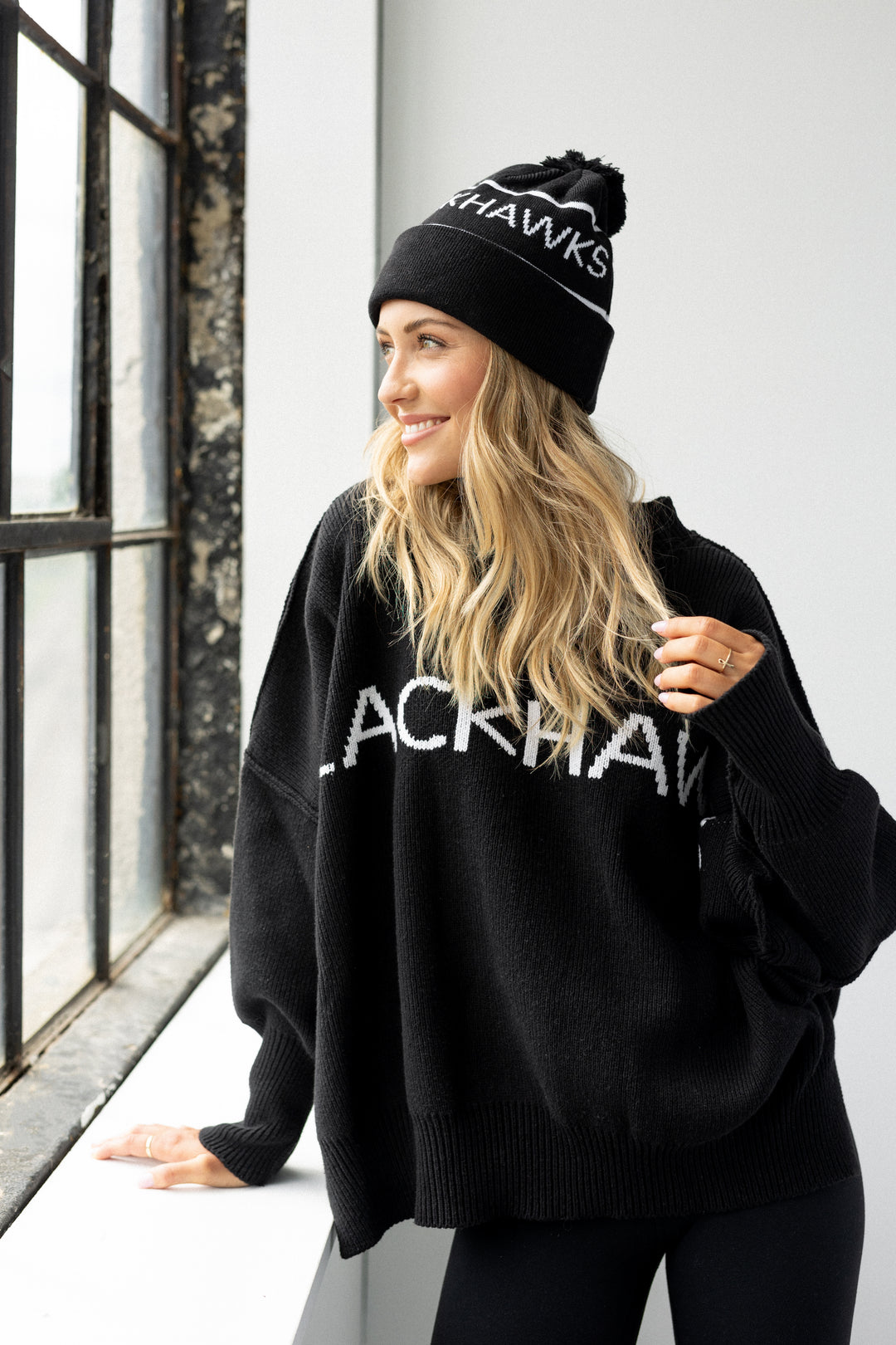 Line Chance Chicago Blackhawks Pom Toque